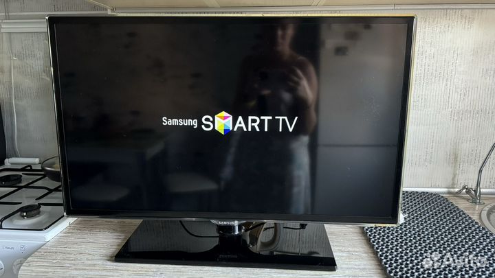 Телевизор Samsung SMART tv 32 б/у