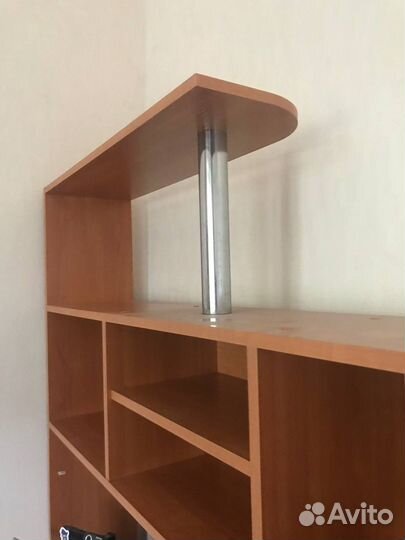 Угловой письменный стол