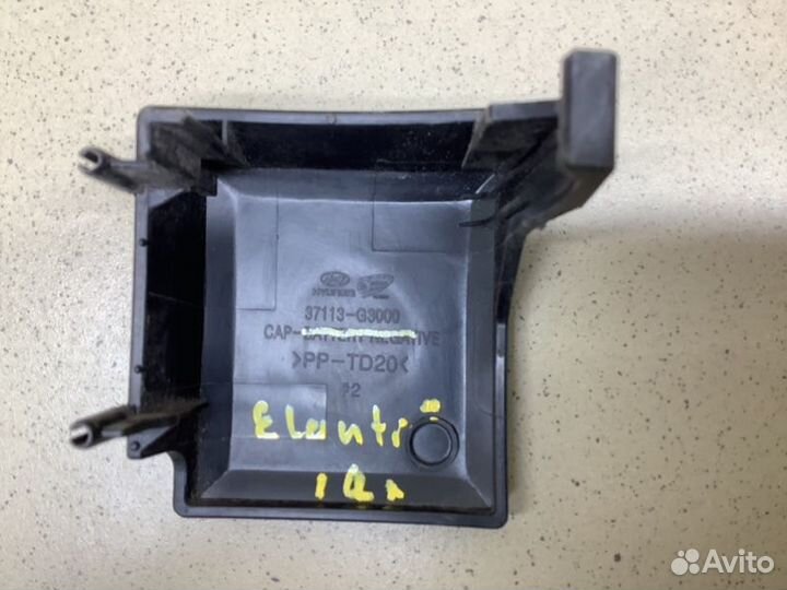 Крышка аккумулятора Hyundai Elantra AD G4FG 2019