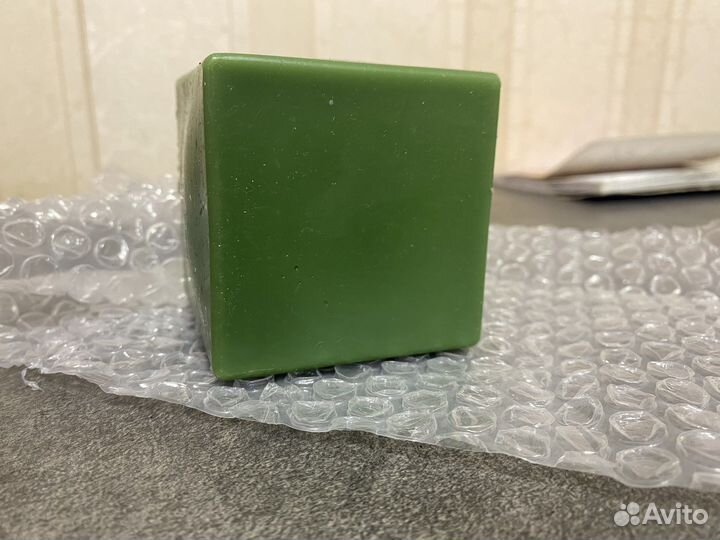 Пчелиный воск для свечей зеленый