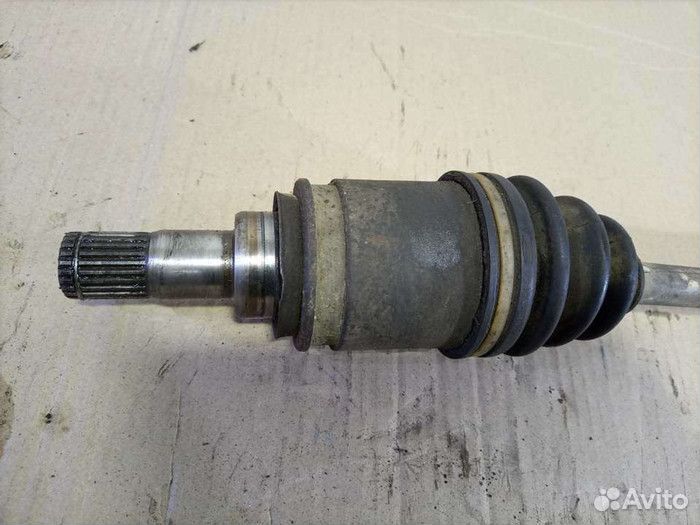 Привод задний правый Pontiac Vibe I (2002—2004) 52231