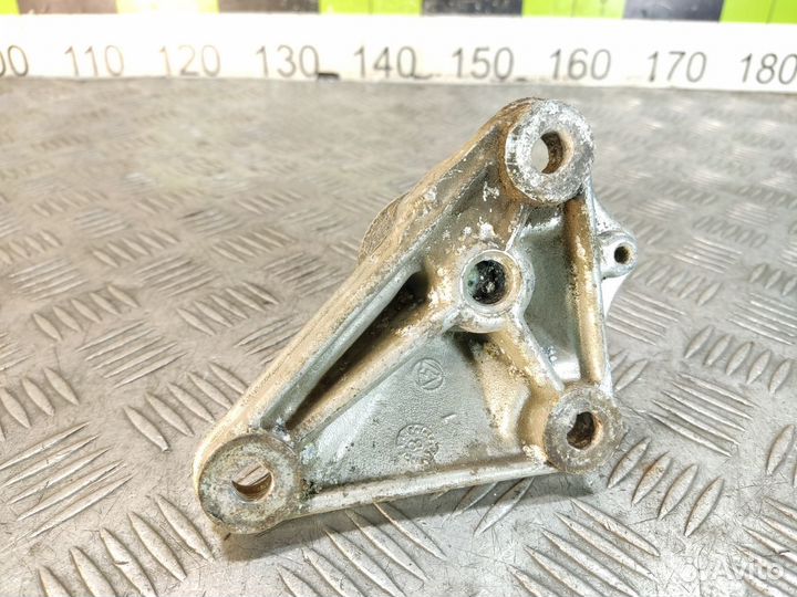 Кронштейн кпп Peugeot 406 1995-1999