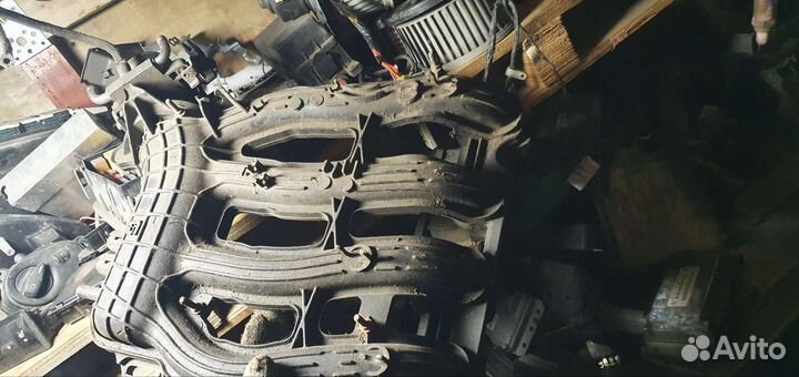 Коллектор впускной ваз 2110 2112 приора 21124 214