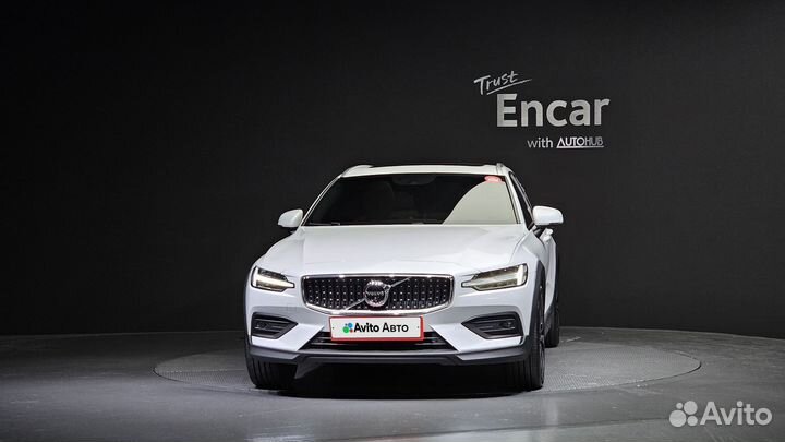 Volvo V60 Cross Country 2.0 AT, 2021, 45 800 км