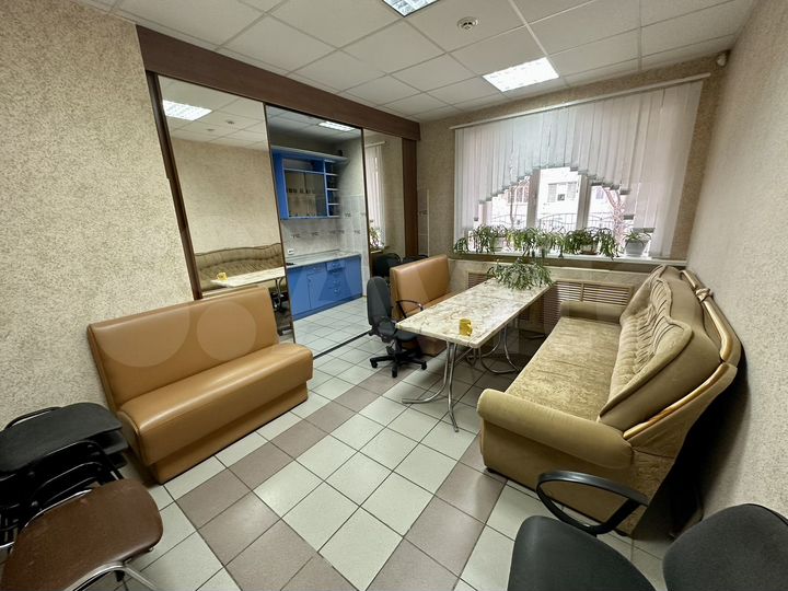Торговая площадь, 163 м²