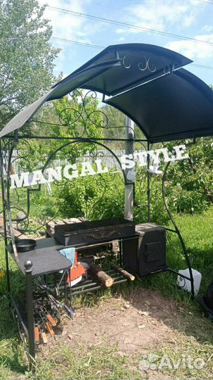 Мангал с крышей