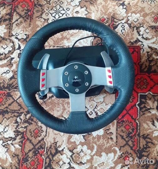 Руль Logitech G27