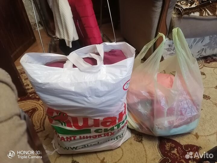 Одежда для девочки пакетом 110-116