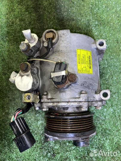 Компрессор кондиционера 6G72 Mitsubishi Diamante M
