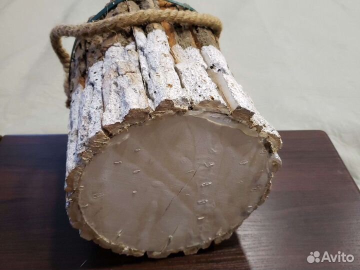 Деревянное кашпо для цветов