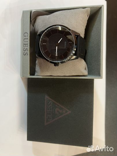 Наручные часы Guess