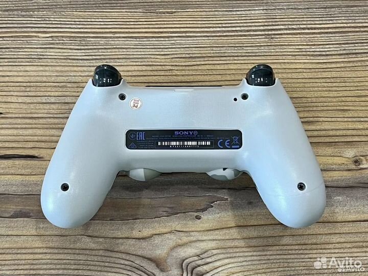 Геймпад Sony Playstation 4 (Dualshock 4)