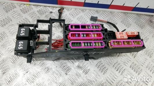 Блок предохранителей audi A6 C7 (DEA25M101)