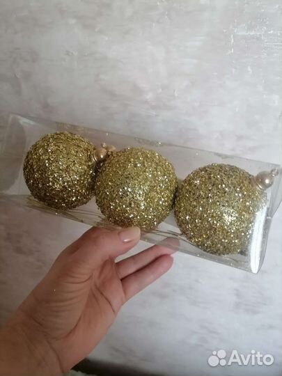 Новогодние игрушки