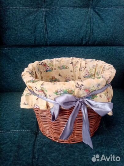 Корзина плетеная из дерева