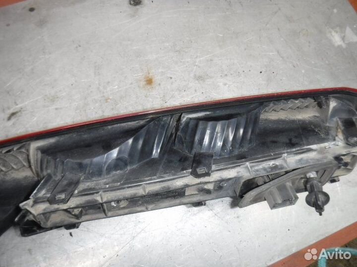 Фонарь задний левый Ford Fusion fxja 2005