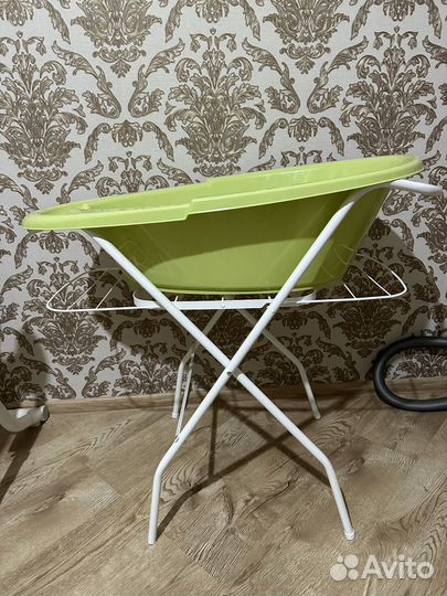 Детская ванночка с подставкой