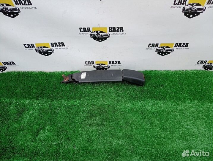 Замок ремня безопасности Ford Mustang