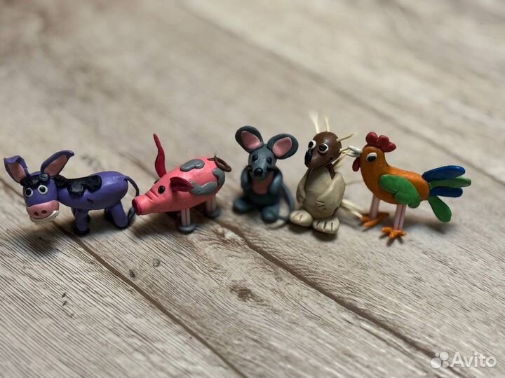 Животные и полелки из пластилина