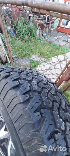 Bfgoodrich All-Terrain T/A 285/75 R16