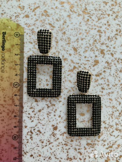 Серьги крупные стильные