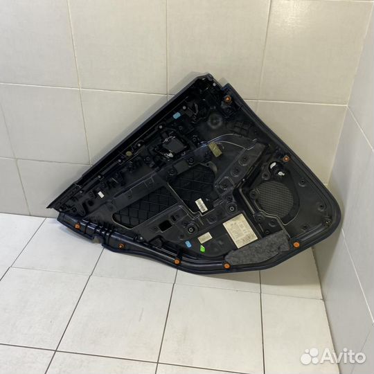 Обшивка двери задней правой Mercedes-Benz E-Class