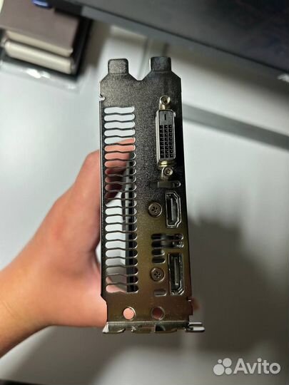 Видеокарта Asus Nvidia GeForce GTX 1050Ti 4Gb