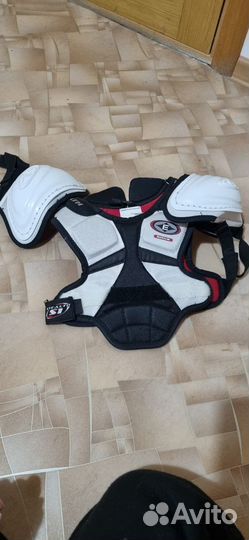 Экипировка,защита нательная для хоккея д мальчика