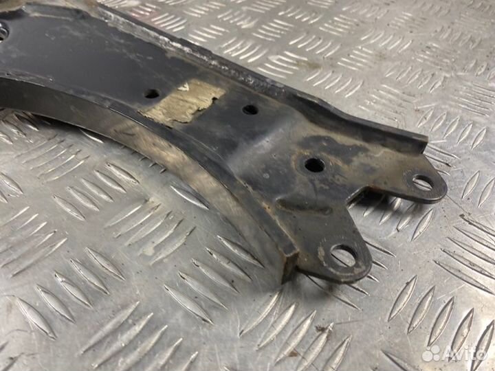 Рычаг подвески нижний передний правый Volkswagen