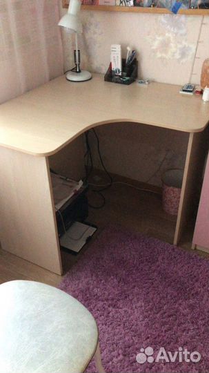 Письменный компьютерный стол белый
