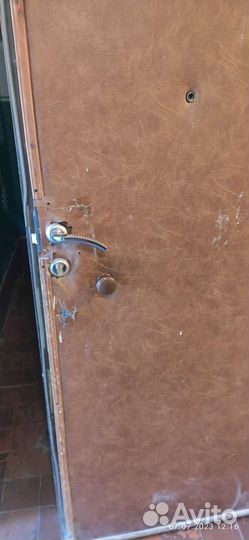 Металлическая дверь бу