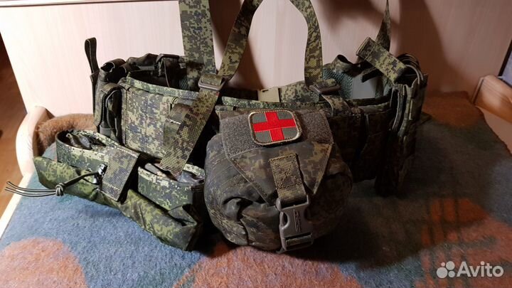 Тактический пояс с подсумками