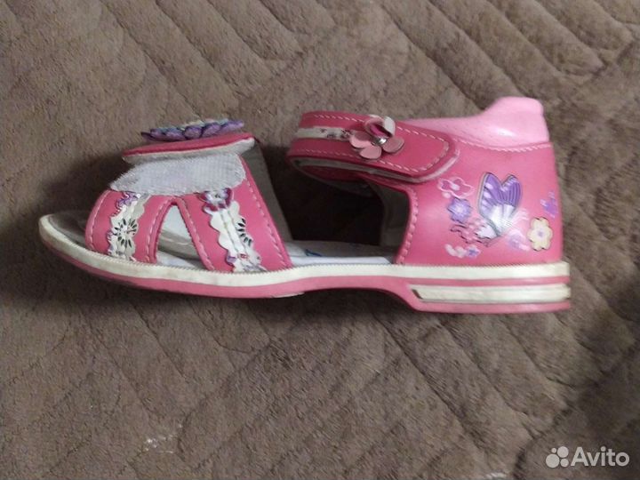 Сандалии для девочки