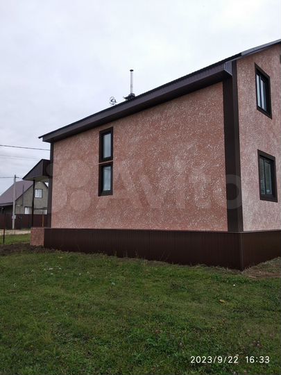 Дом 195 м² на участке 10 сот.