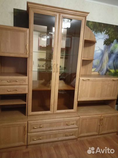 Стенка горка в гостиную бу