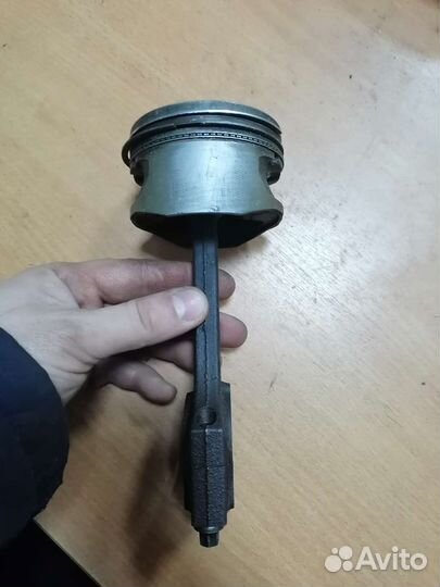 Шатун/поршень Opel Astra G