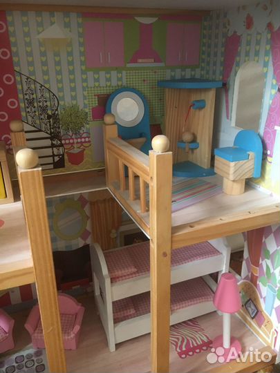 Кукольный домик из натурального дерева