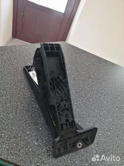 Педаль газа Bmw 318I E90 N46B20BZ 2011