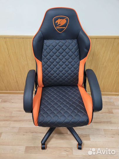 Игровое кресло Cougar Fusion