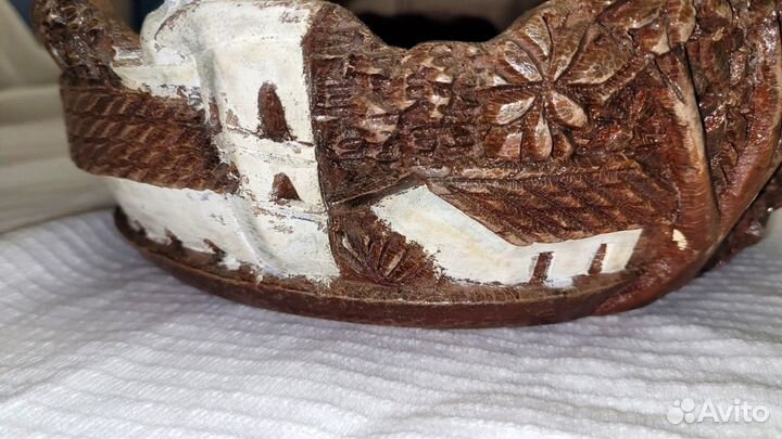 Ваза для фруктов из дерева