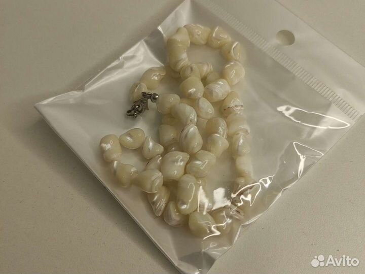 Браслет из камня