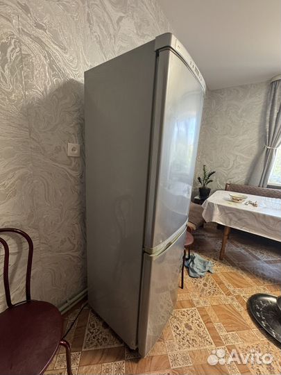 Холодильник