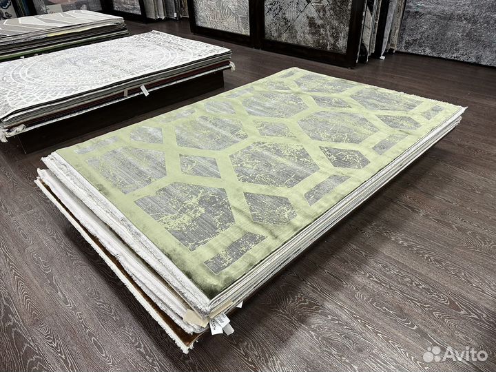 Ковер новый 1.6х2.3 Olimpos