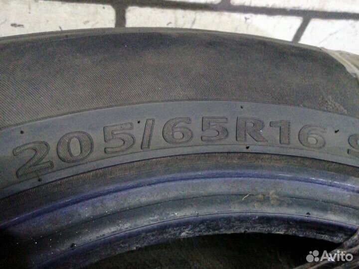 Kumho Solus SA01 KH32 205/65 R16 95H