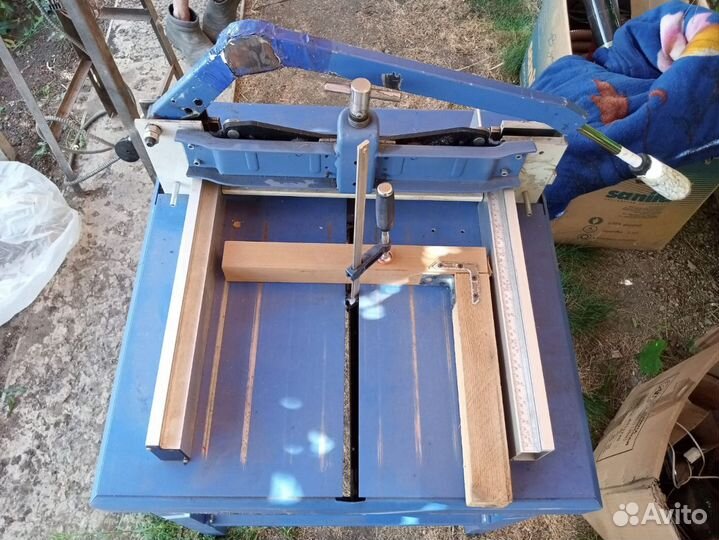 Резак гильотинный для бумаги