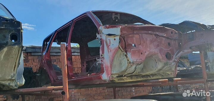 Кузов паджеро спорт на запчасти