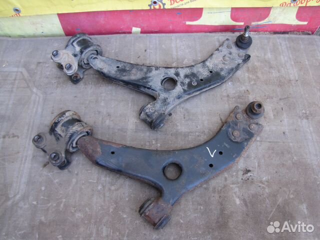 Рычаг передний левый Ford Focus 2