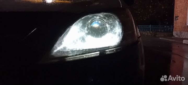Фары на LADA largus