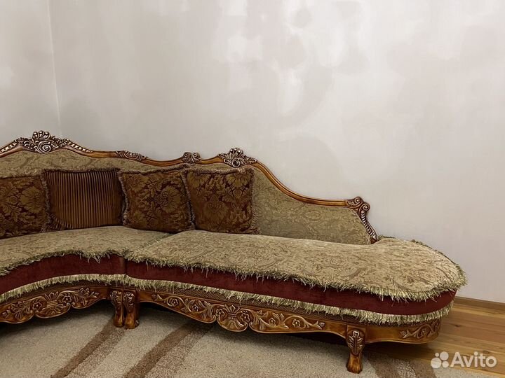 Угловой диван