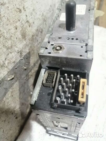 Магнитола BMW 7 E38